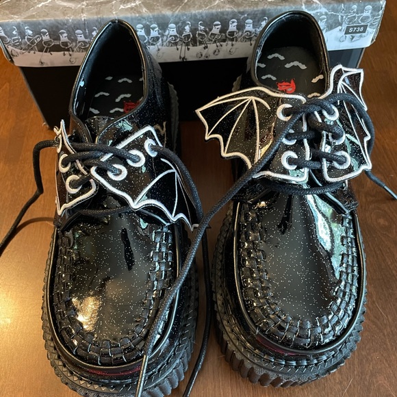 Demonia Shoes - Demonia platforms